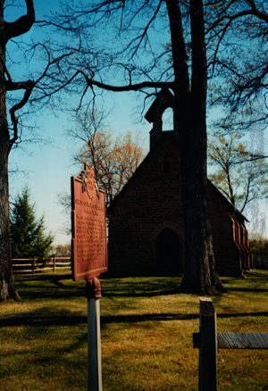 chapelsign.jpg (182651 bytes)